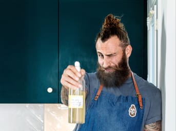 Quels sont les indispensables d’Alexandre Cressiot pour un Ménage Naturel et Efficace ?