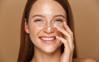 L’action kératolytique : définition, bienfaits et applications cosmétiques